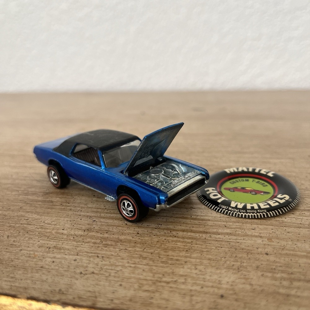 Hot Wheels Redline Custom T-Bird Blue Black Roof 1968 USA w/ Button Opens Hood